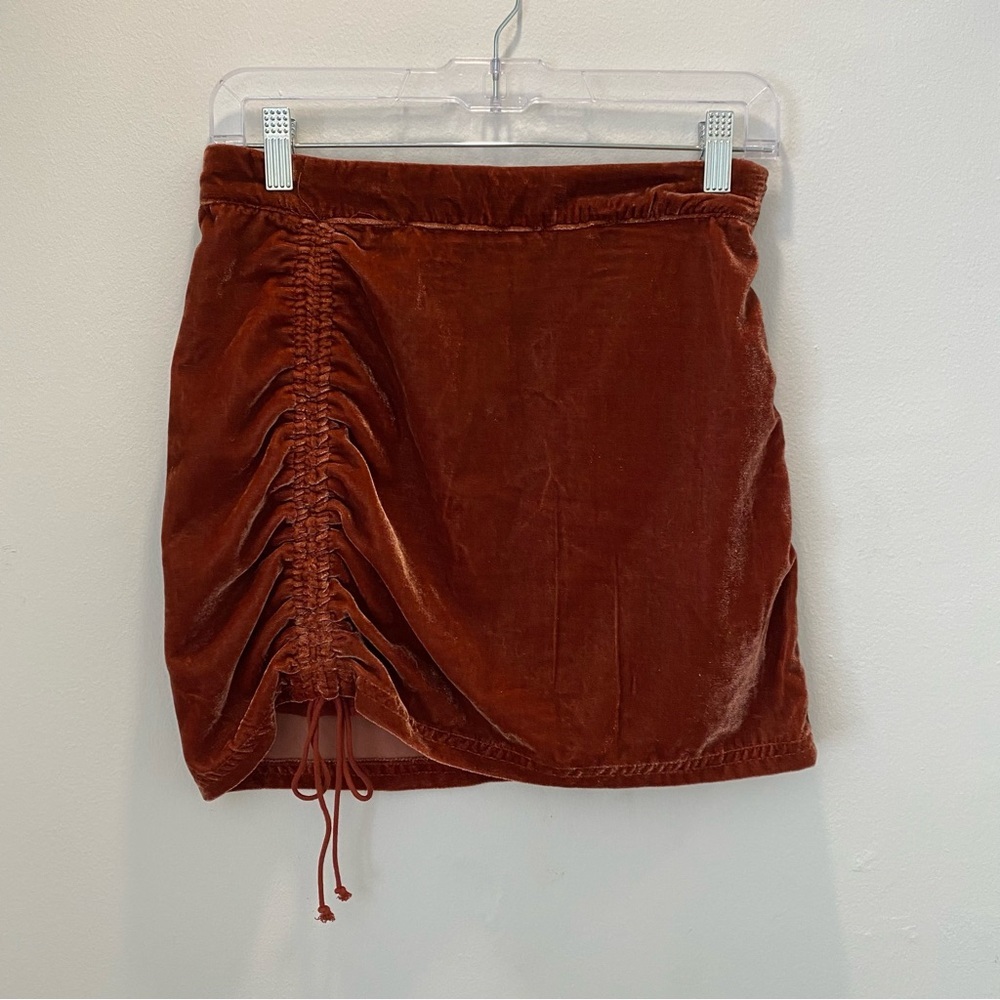 Free People x Revolve Vivienne Velvet Mini Skirt Rust Size 2 - Picture 2 of 7